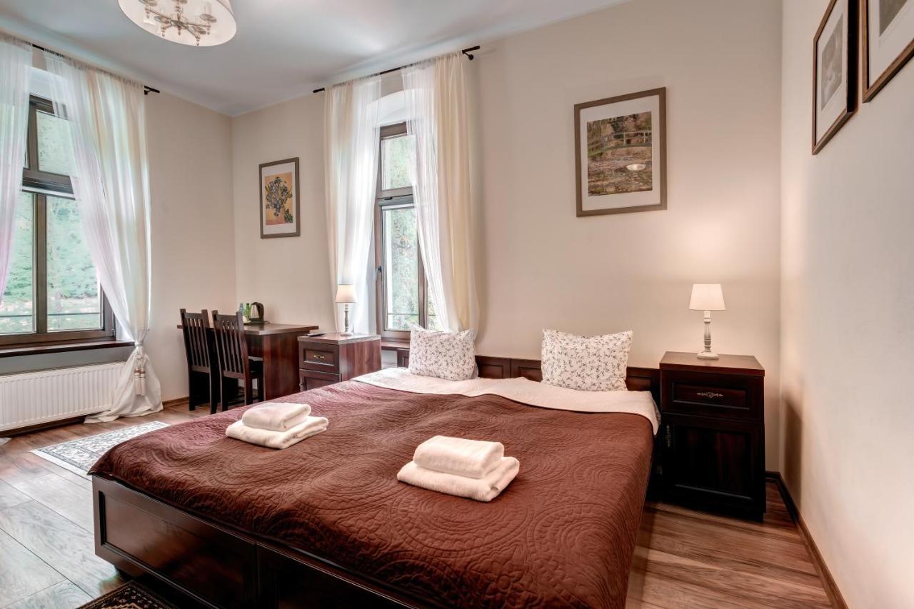 Hotel Charlotta Jedlina-Zdrój Kültér fotó