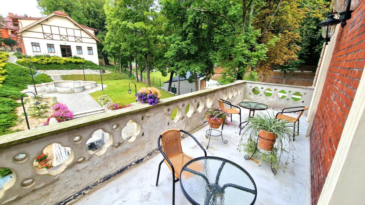 Hotel Charlotta Jedlina-Zdrój Kültér fotó